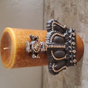 Renaissance Crowns Candle nwot